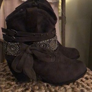Cowgirl ankle boots